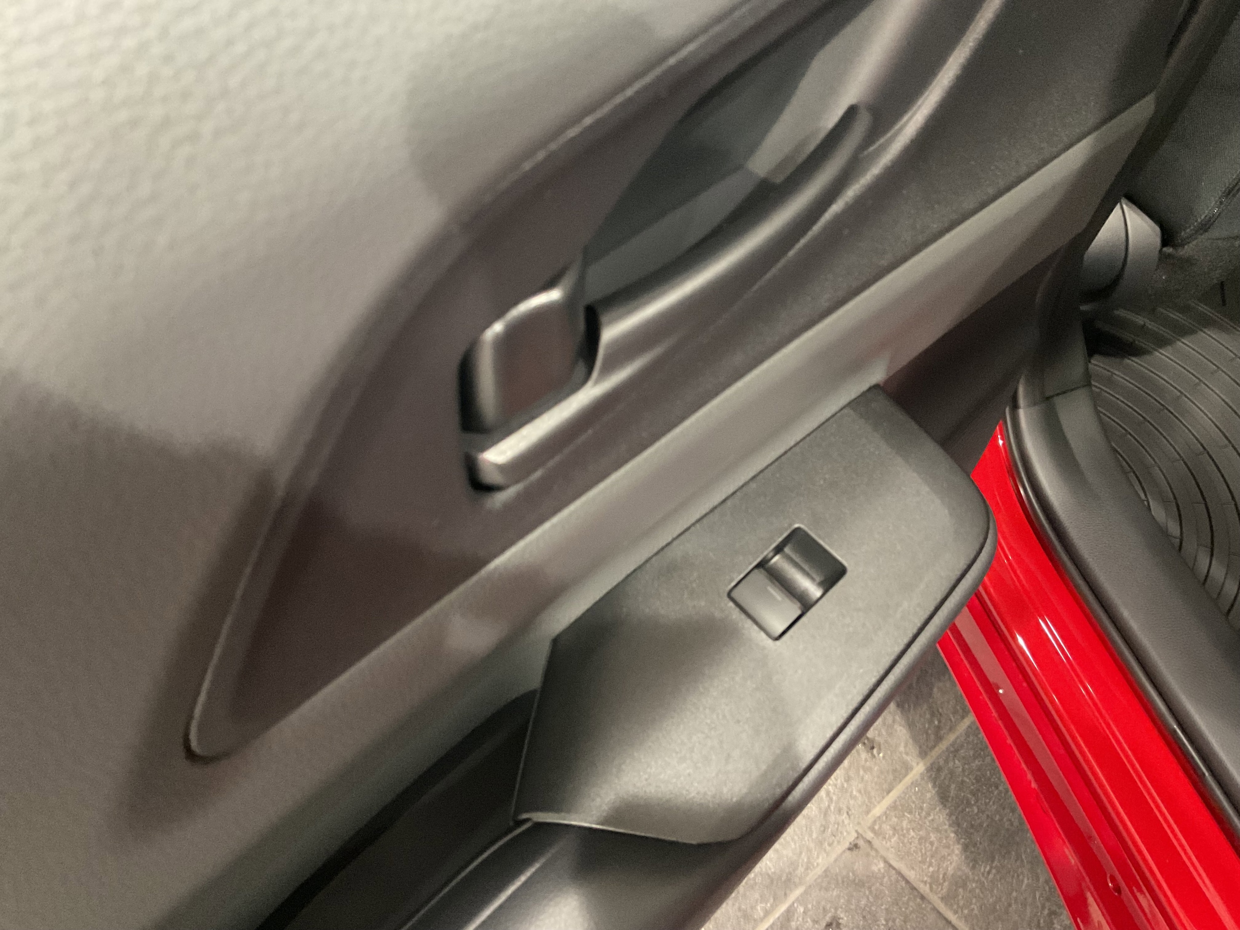 2026 Toyota Prius LE - Photo 25