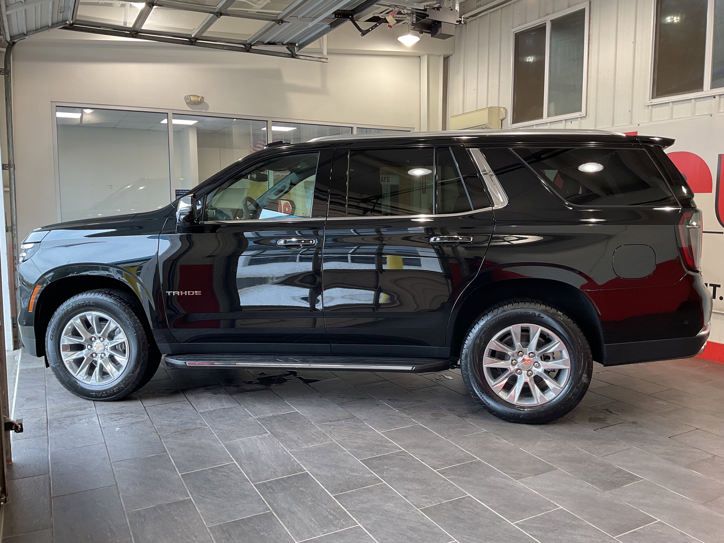 2026 Chevrolet Tahoe Premier photo 2