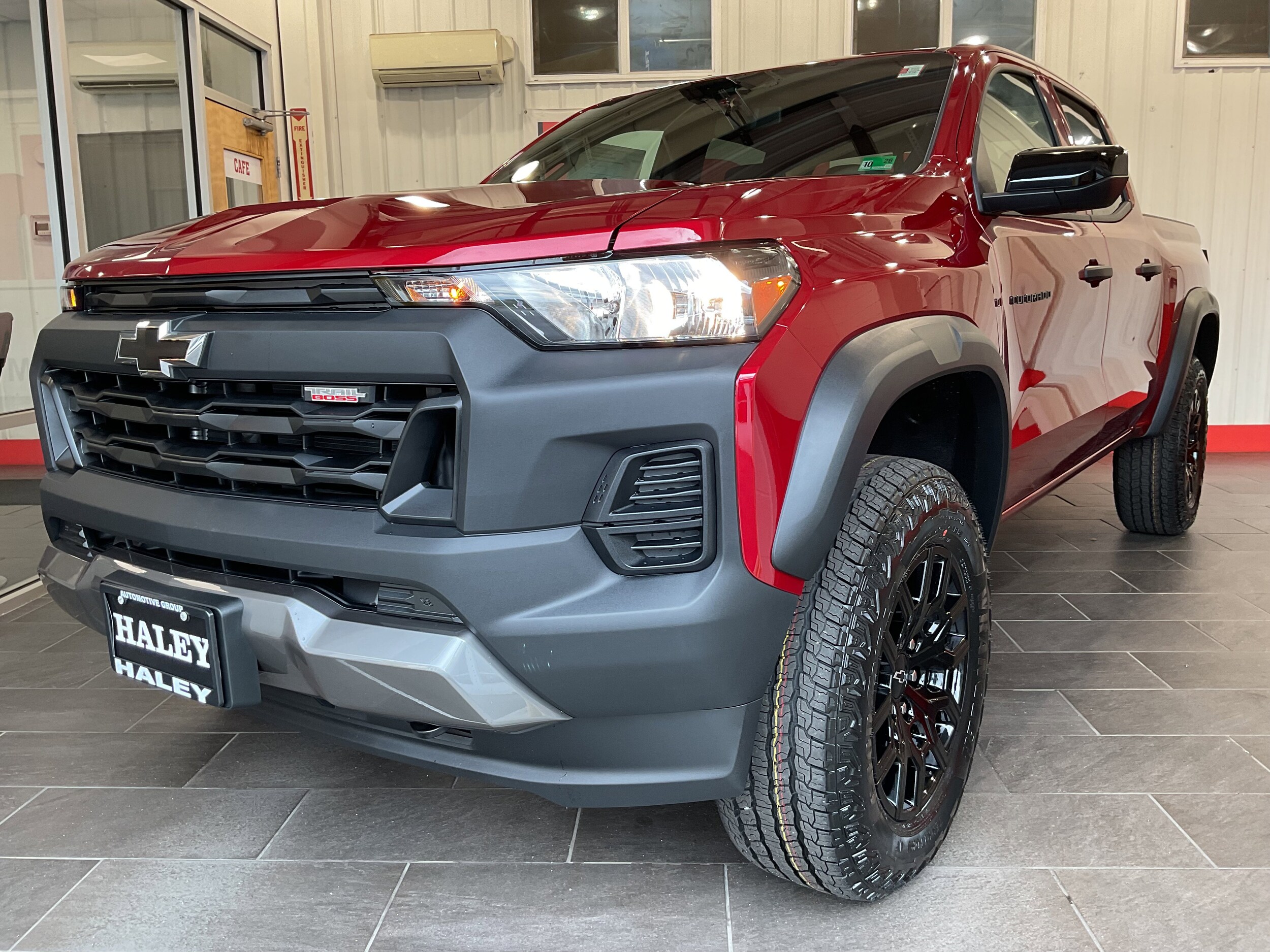 2026 Chevrolet Colorado Trail Boss photo 2