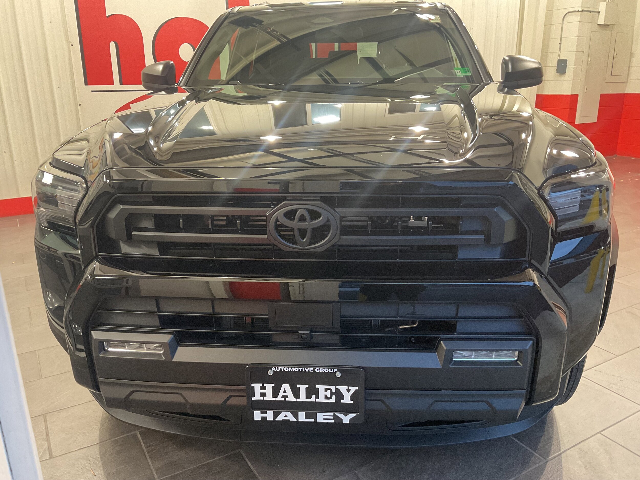 2025 Toyota 4Runner SR5 photo 3