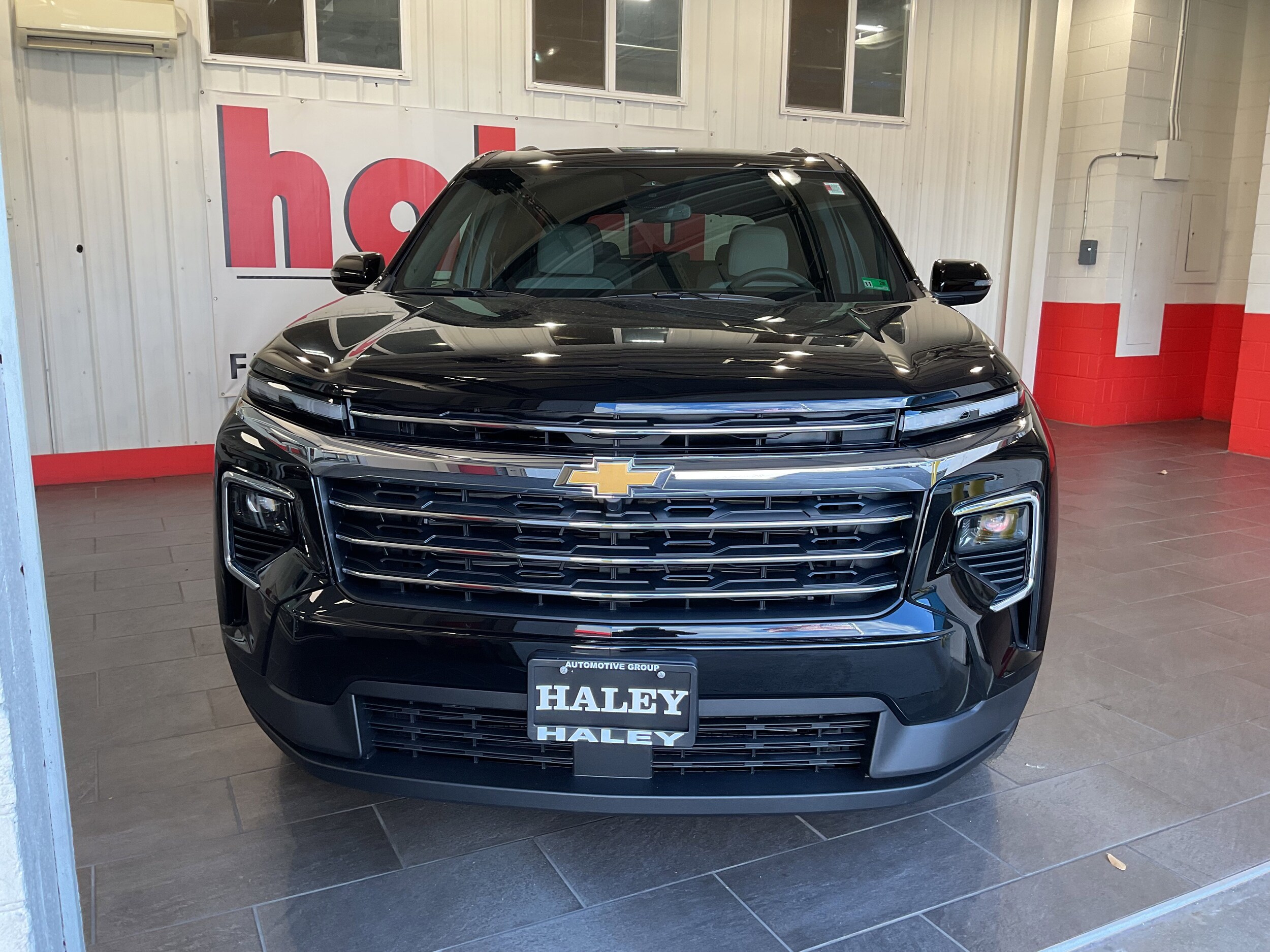 2026 Chevrolet Traverse photo 3