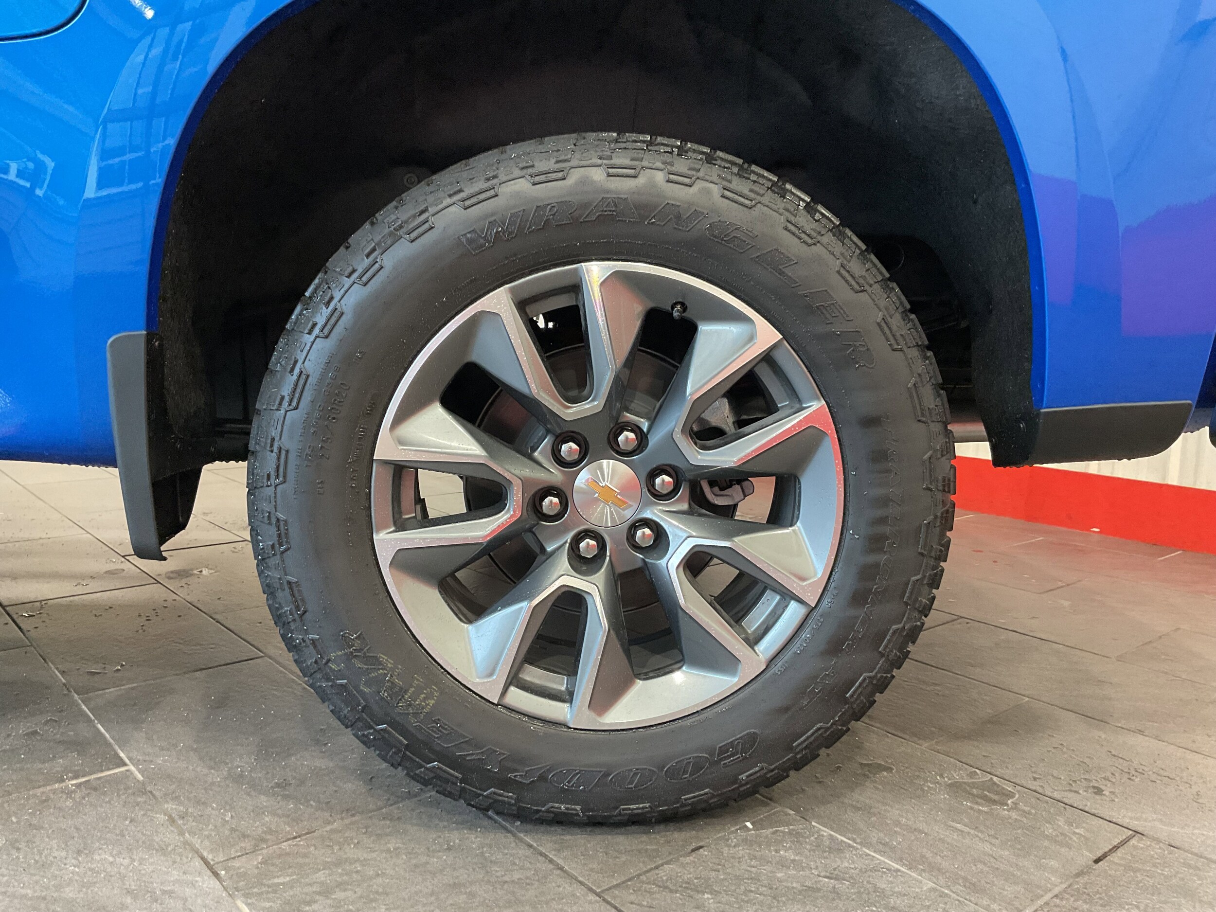 2026 Chevrolet Silverado 1500 photo 3