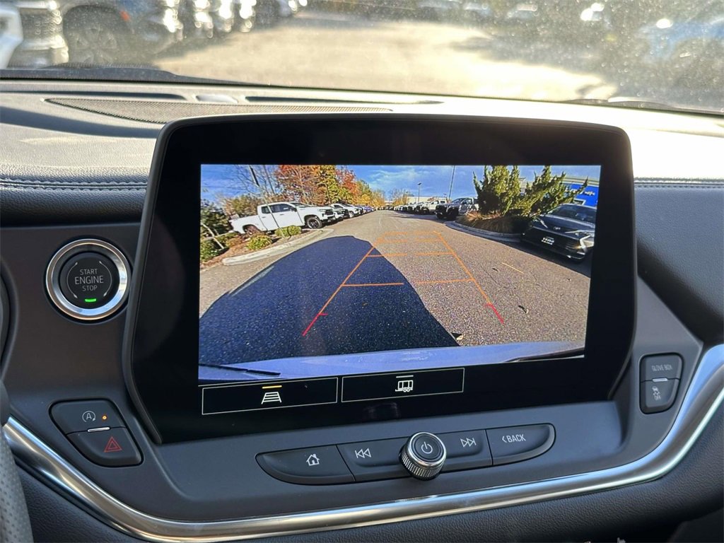 2025 Chevrolet Blazer 2LT photo 3