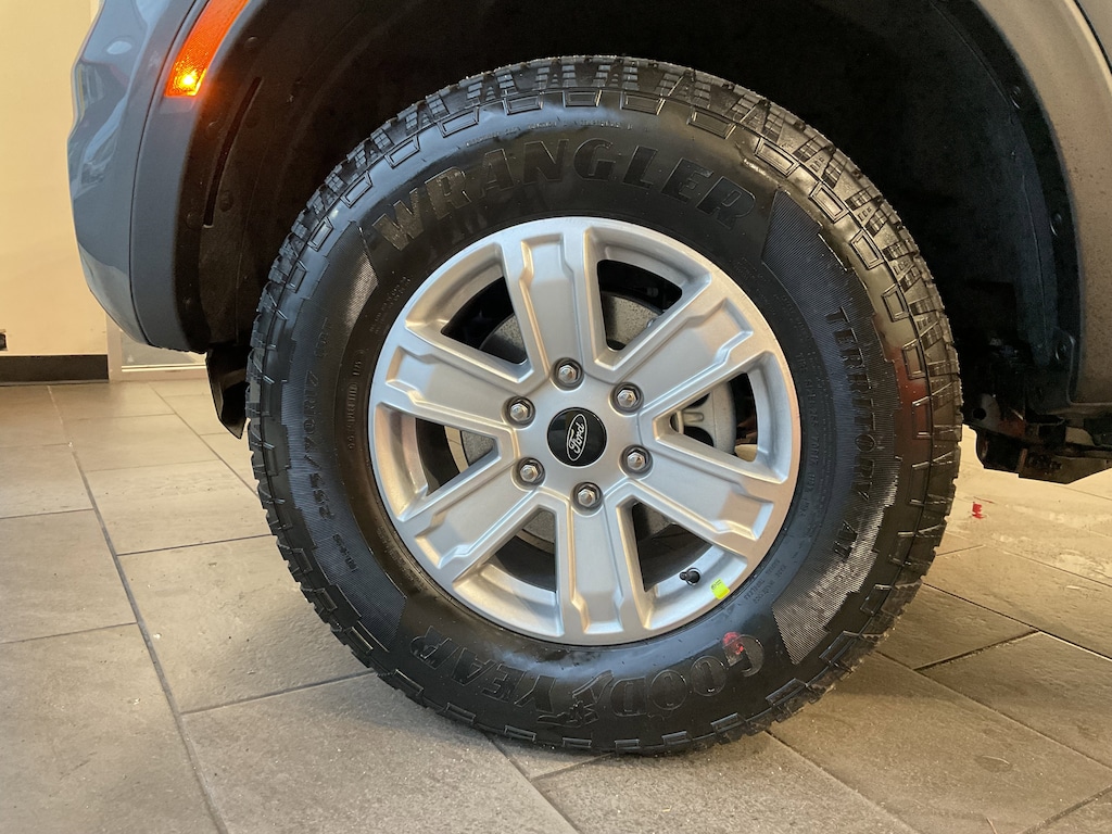 New 2025 Ford Ranger XL Truck SuperCrew