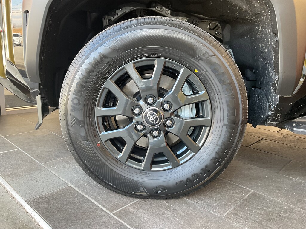 New 2026 Toyota 4Runner SR5 SUV