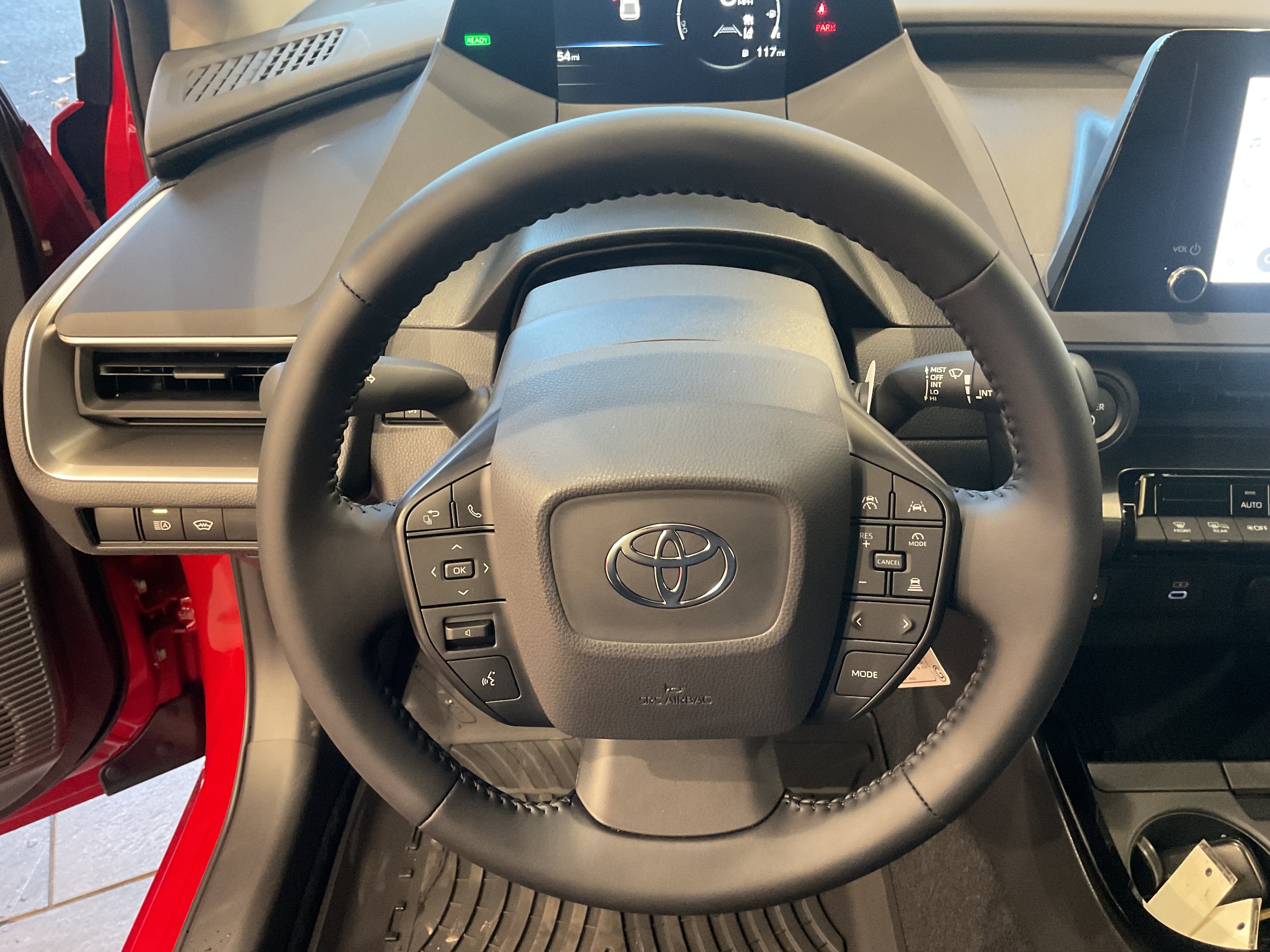 2026 Toyota Prius LE - Photo 16