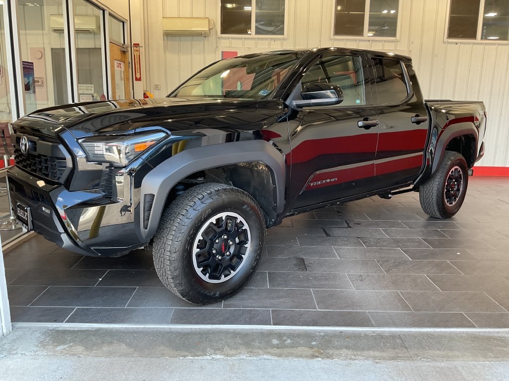 Used 2025 Toyota Tacoma TRD Off-Road Truck Double Cab