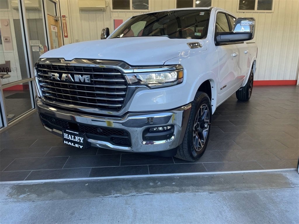 New 2025 Ram 1500 Laramie Truck Crew Cab