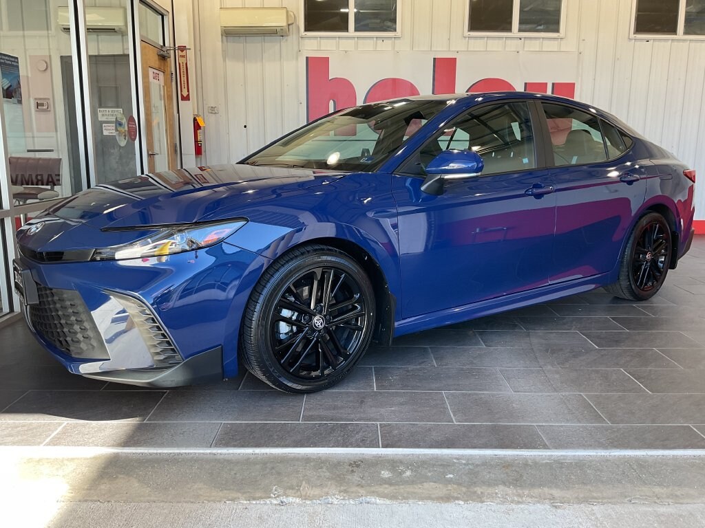 Used 2025 Toyota Camry SE Sedan