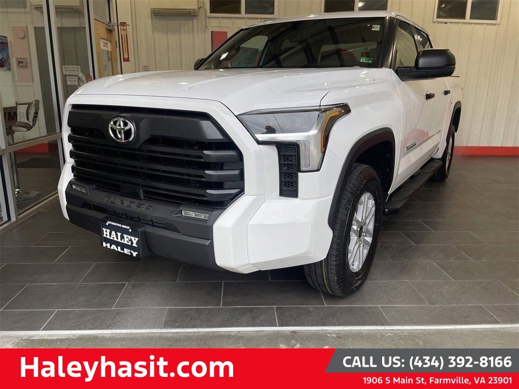 2025 Toyota Tundra SR5's photo
