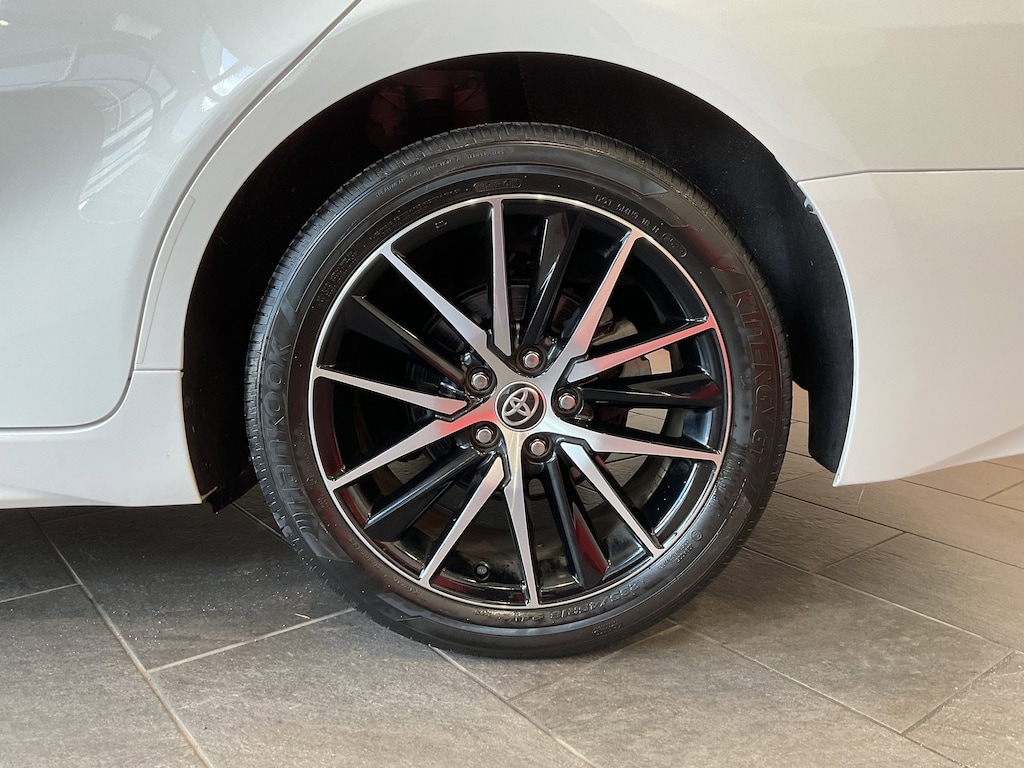 Used 2024 Toyota Camry SE Sedan