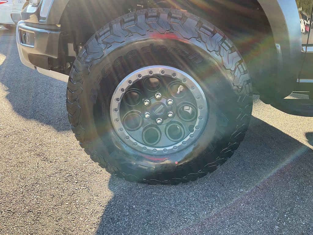 New 2025 Ford F-150 Raptor Truck SuperCrew Cab