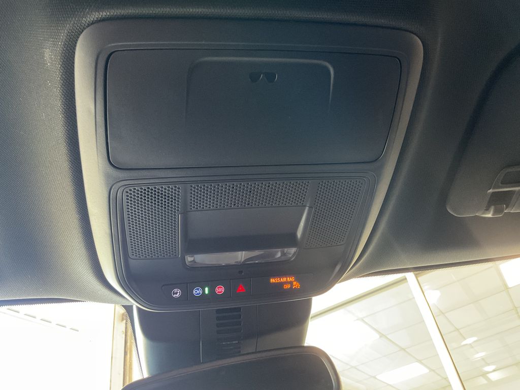 2025 Buick Enclave Preferred - Photo 24