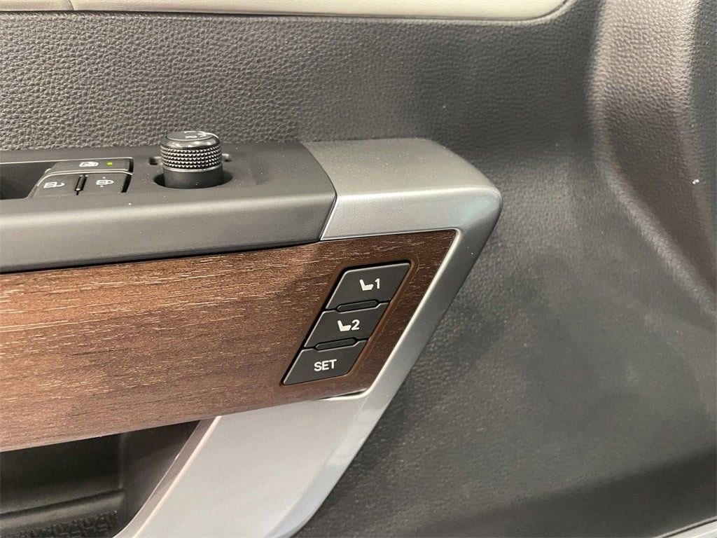 2024 Toyota Tundra Capstone - Photo 19