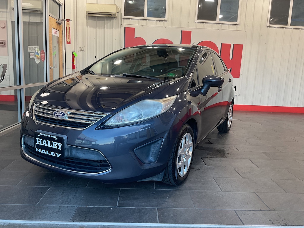 Used 2012 Ford Fiesta SE Sedan