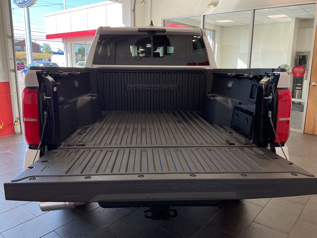 2026 Toyota Tacoma Limited - Photo 10