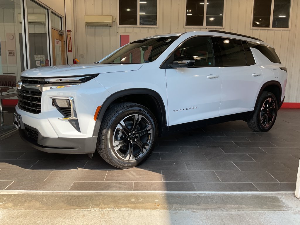 2027 Chevrolet Traverse LT SUV