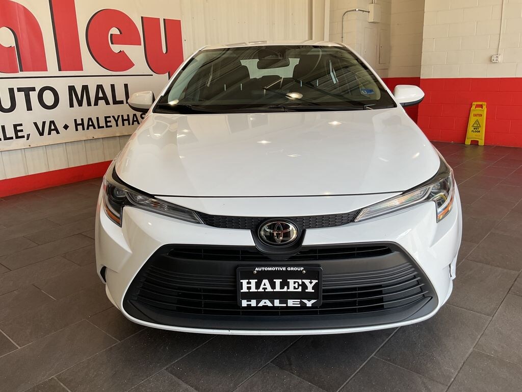 Used 2025 Toyota Corolla LE Sedan