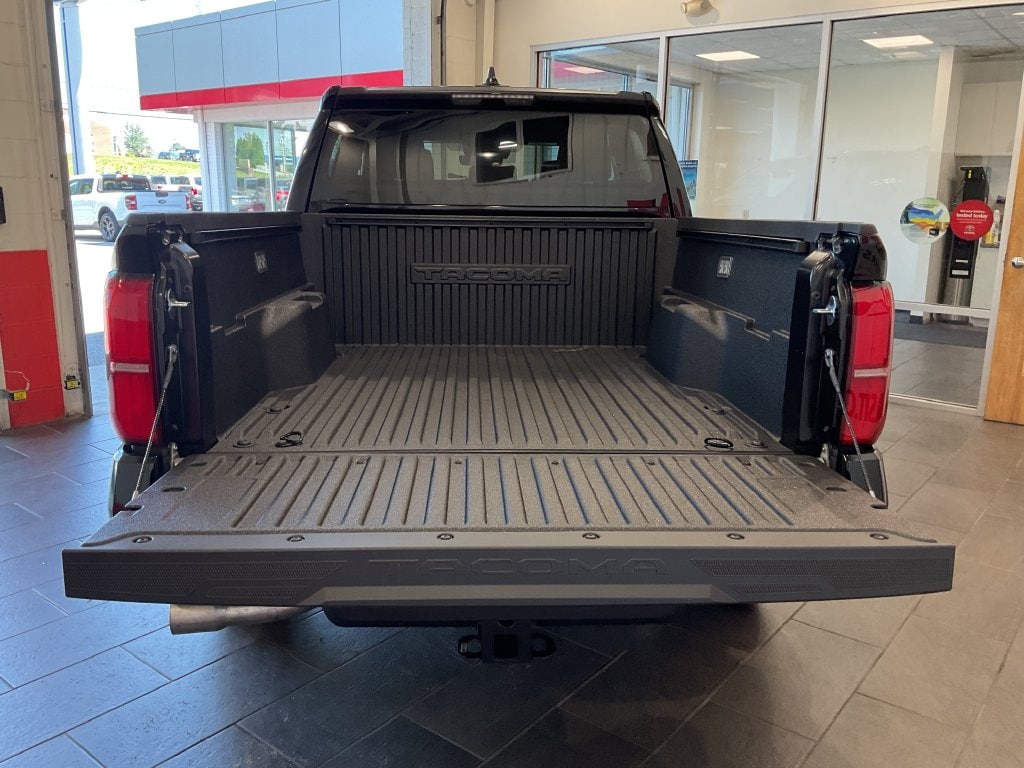2026 Toyota Tacoma SR5 - Photo 10