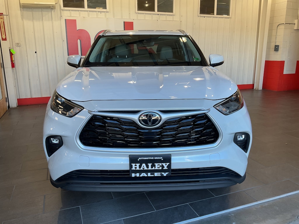 Used 2023 Toyota Highlander XLE SUV