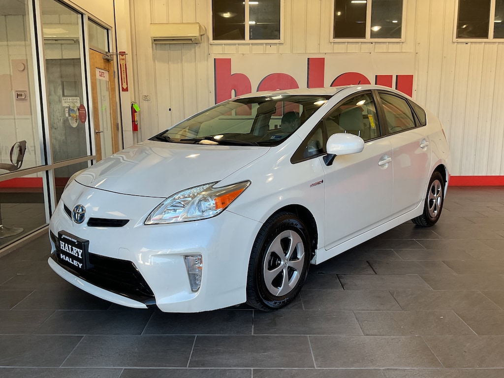 Used 2015 Toyota Prius Four Hatchback