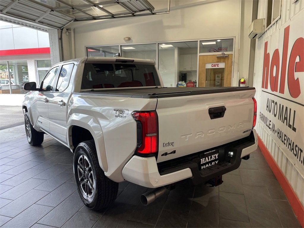 2024 Toyota Tacoma TRD Sport - Photo 6