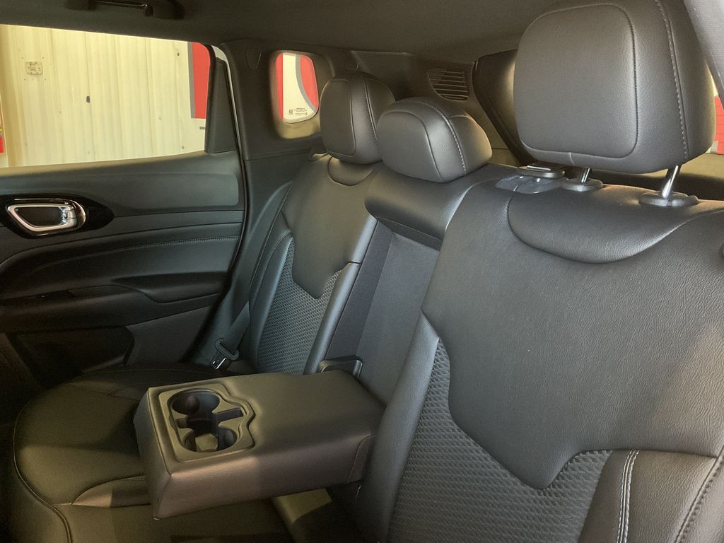 2026 Jeep Compass Altitude - Photo 30