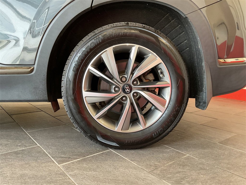 2020 Hyundai Santa Fe Limited photo 3