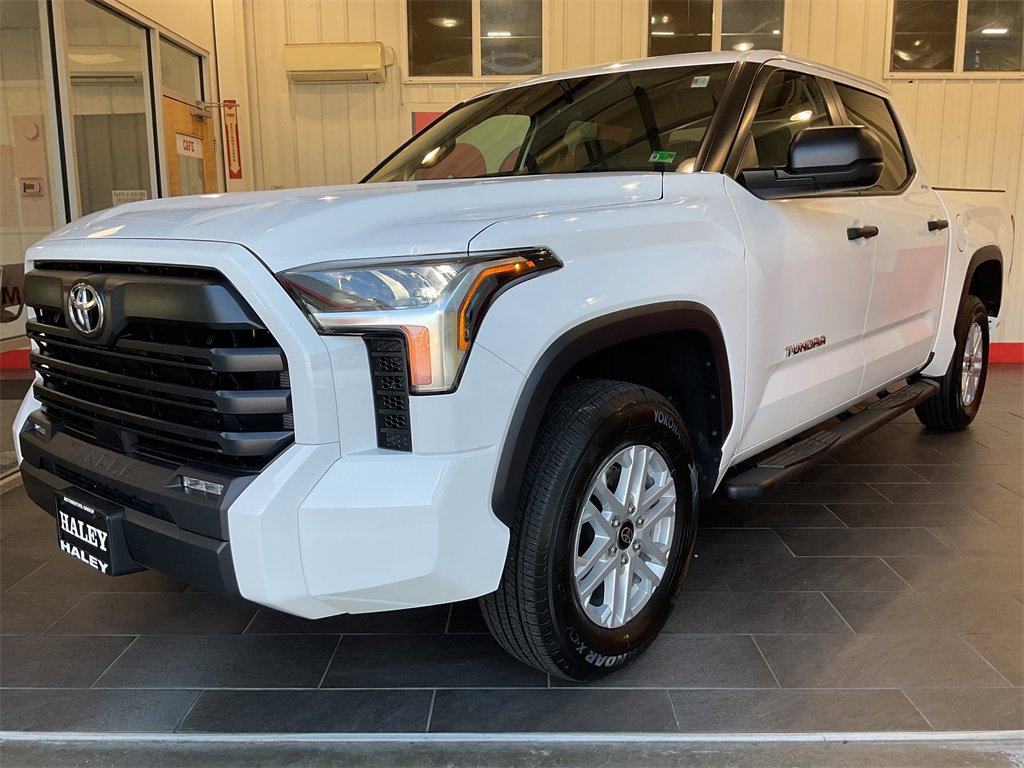 2026 Toyota Tundra SR5 CrewMax photo 2