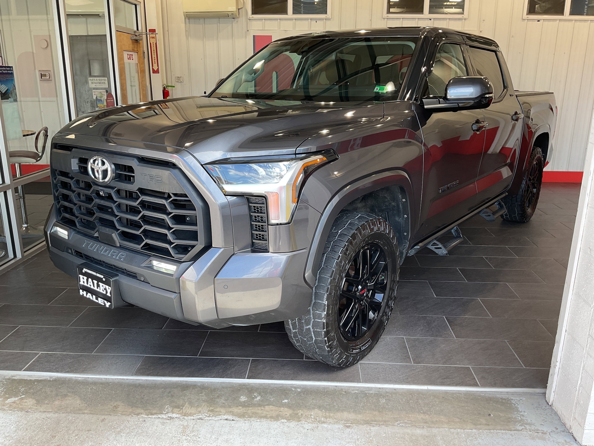 2022 Toyota Tundra SR5 3.5L V6