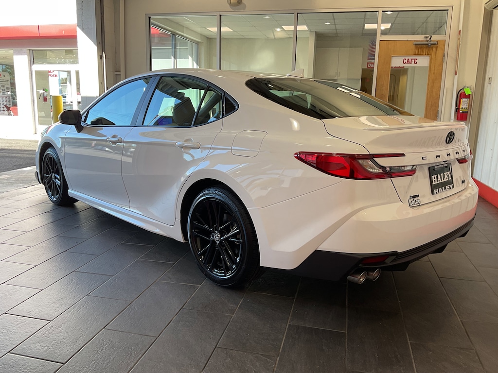 New 2026 Toyota Camry SE Sedan