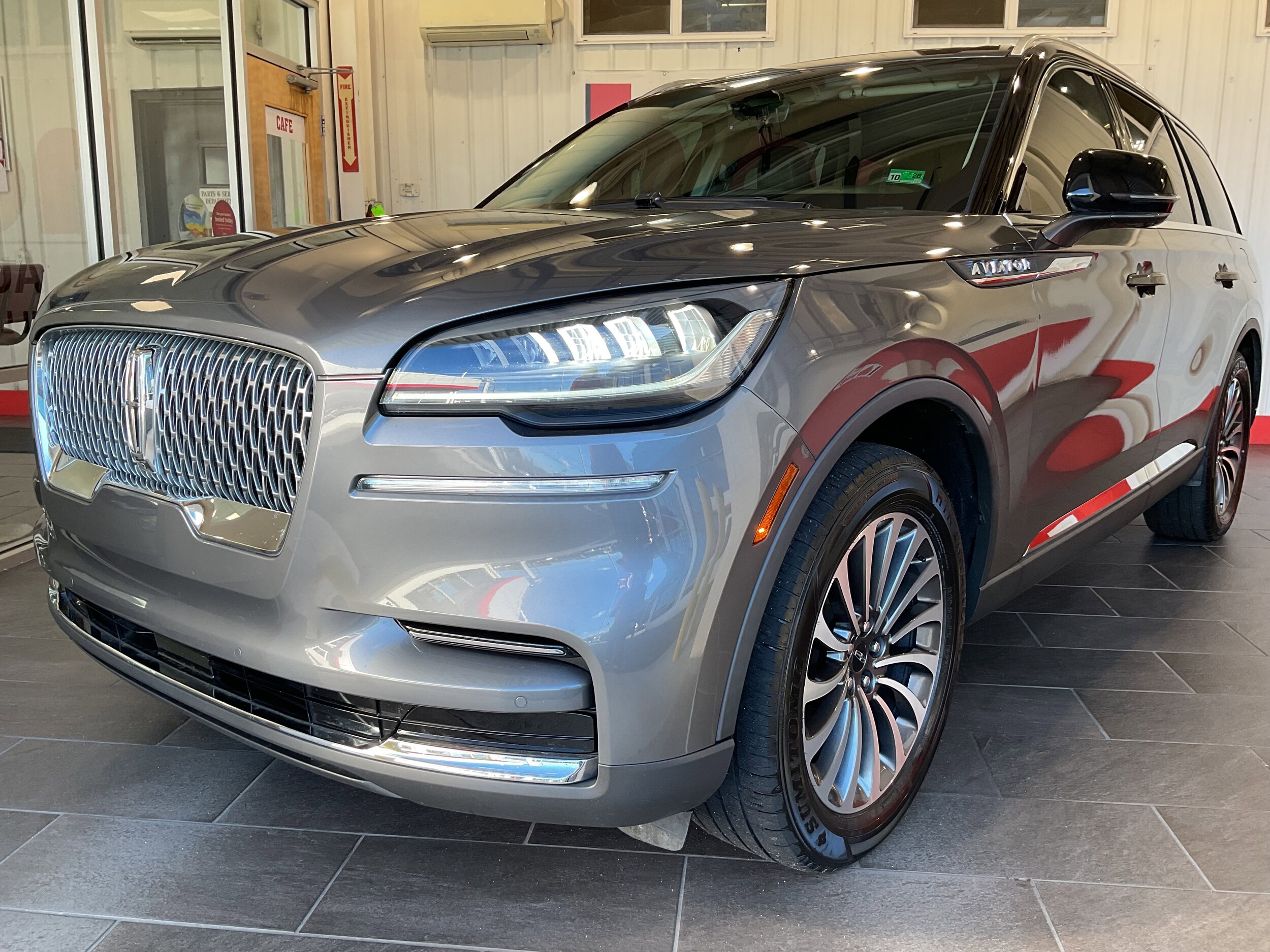 2022 Lincoln Aviator Reserve photo 2