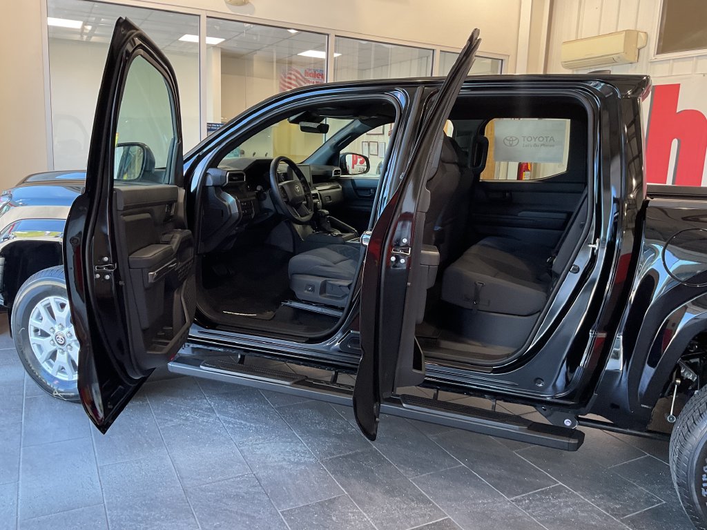 2026 Toyota Tacoma SR5 - Photo 11