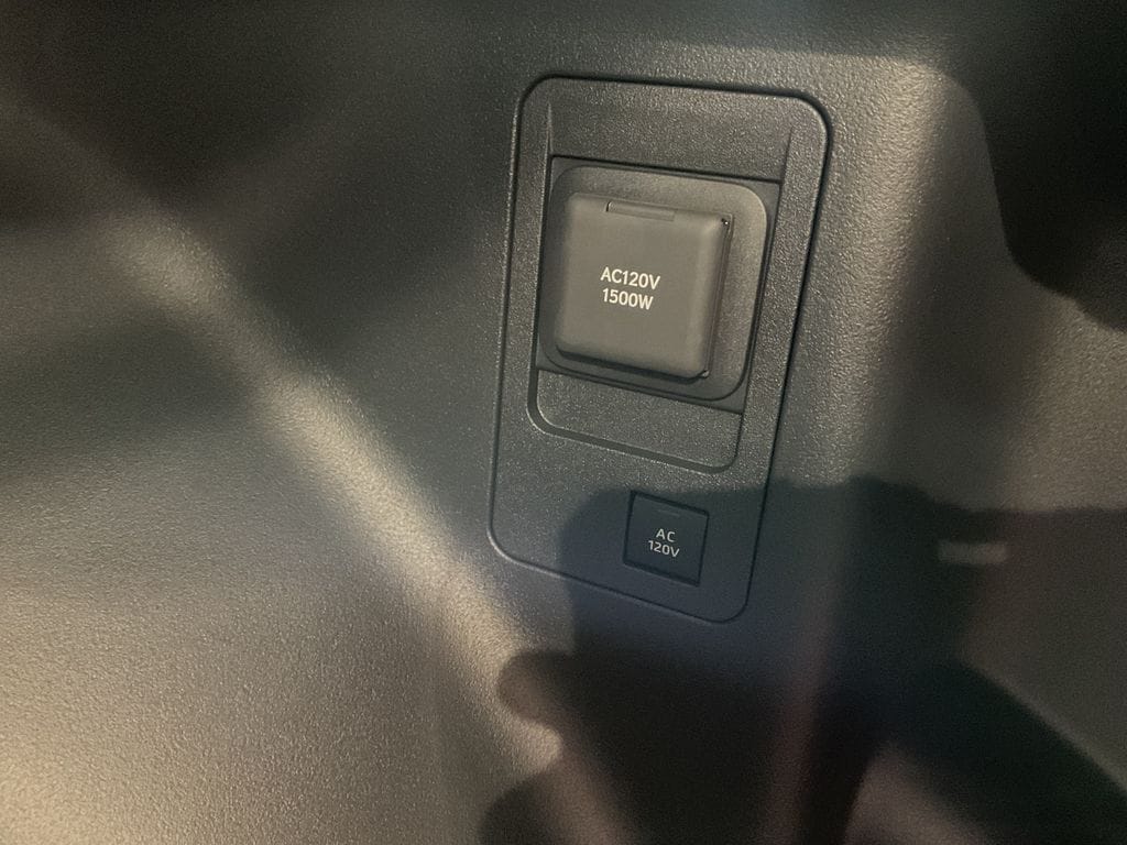 2026 Toyota bZ Woodland Woodland Premium - Photo 11