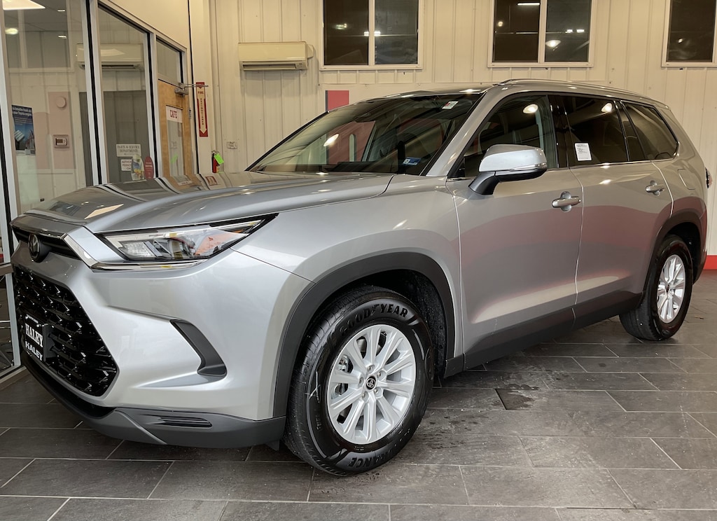 New 2026 Toyota Grand Highlander Hybrid XLE SUV