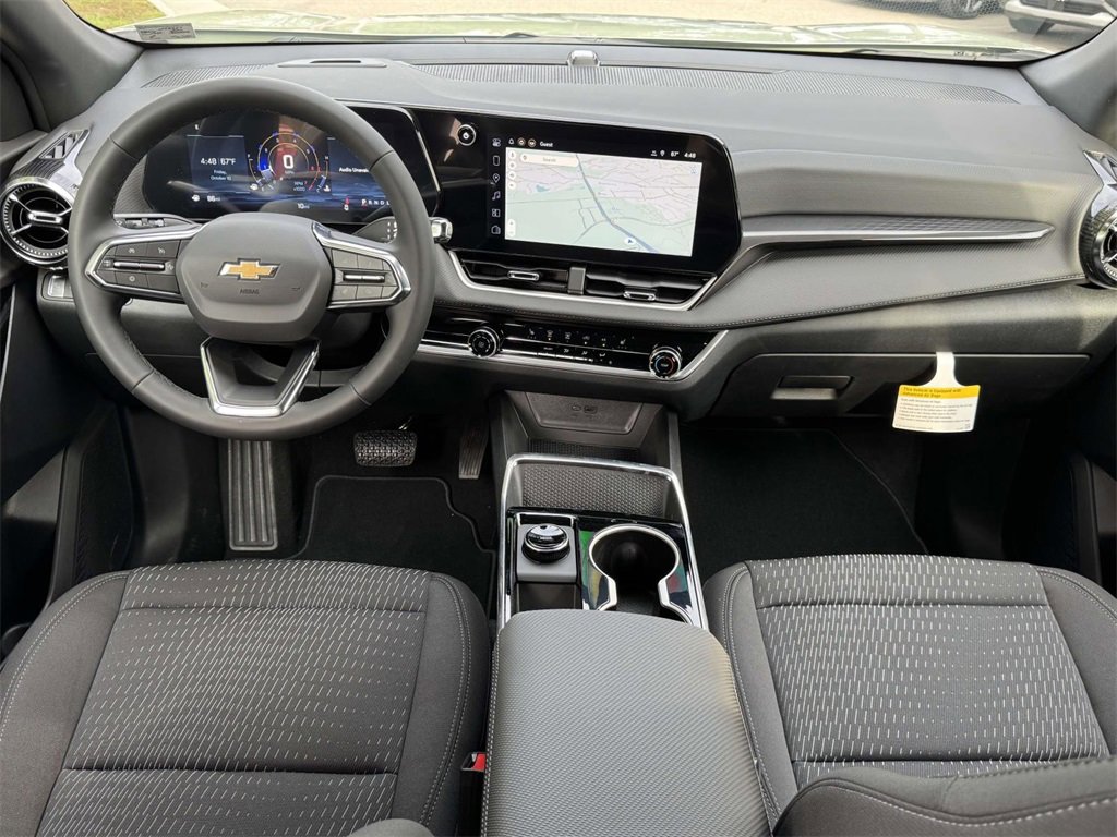 2026 Chevrolet Equinox LT photo 2