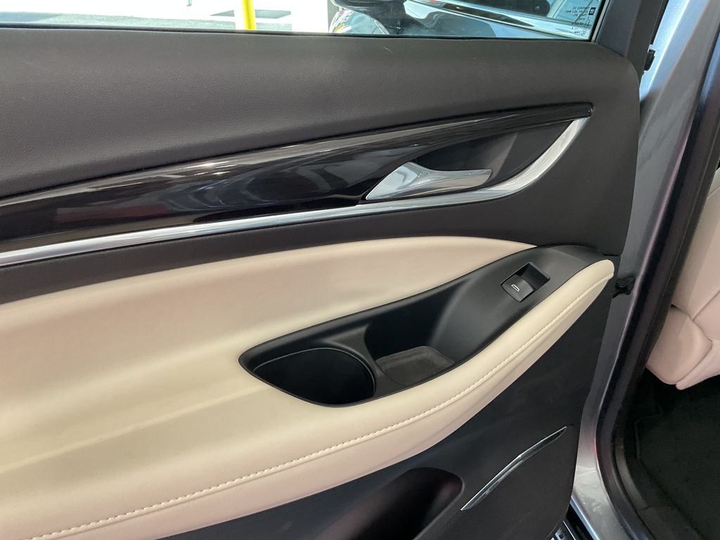 2023 Buick Enclave Essence - Photo 31