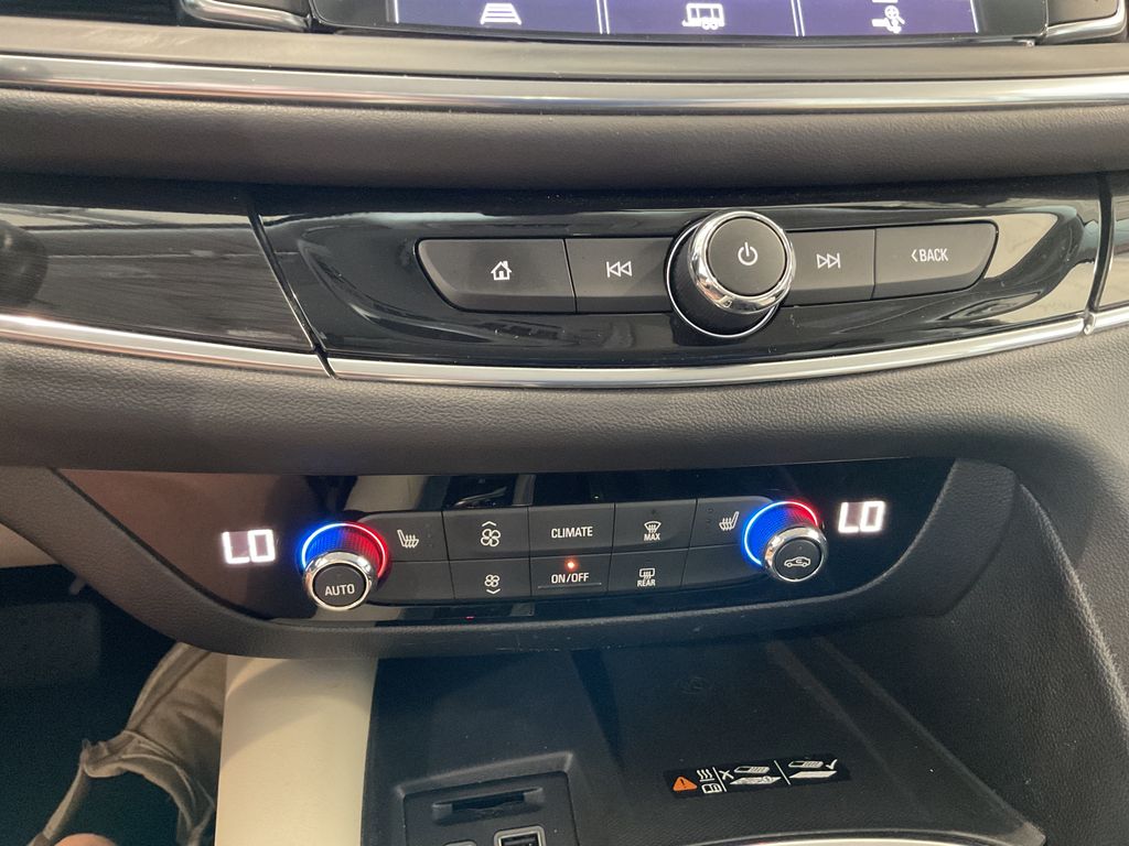 2023 Buick Enclave Essence - Photo 26