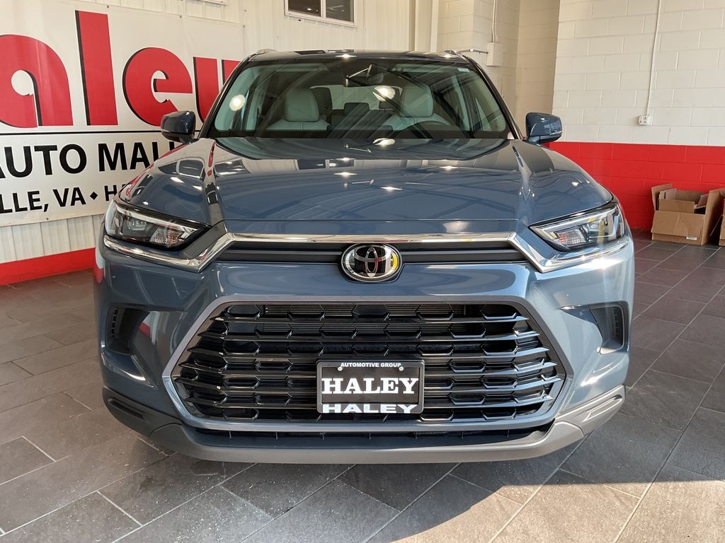 Used 2025 Toyota Grand Highlander Hybrid XLE SUV