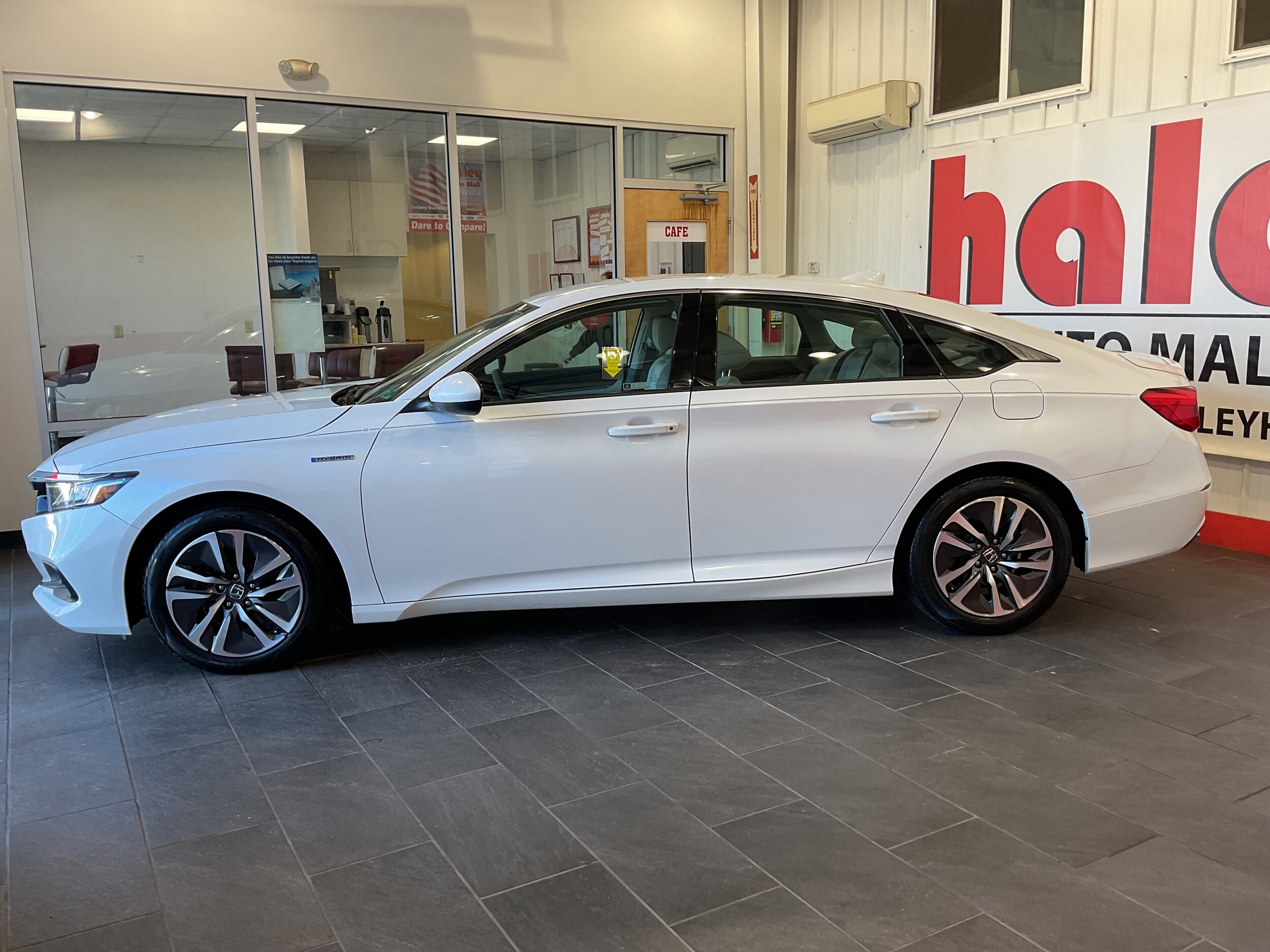 2022 Honda Accord Hybrid photo 4