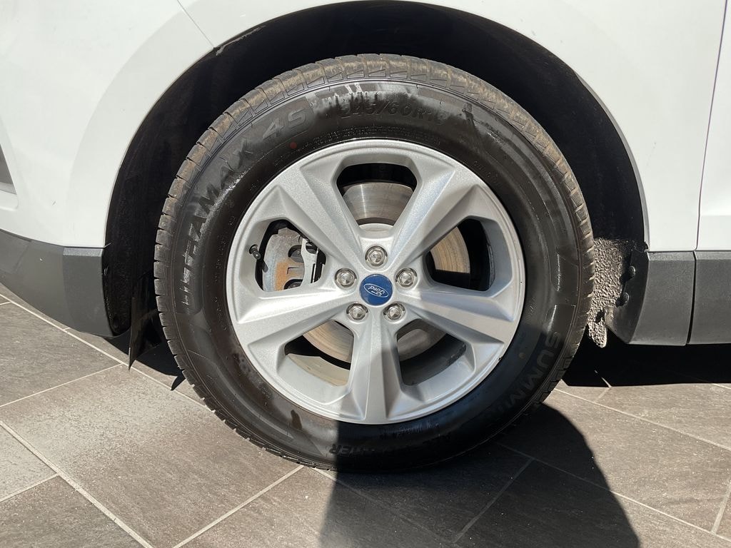 Used 2020 Ford Edge SE SUV