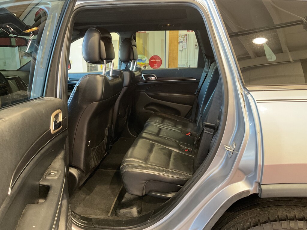 Used 2014 Jeep Grand Cherokee Limited 4x4 SUV