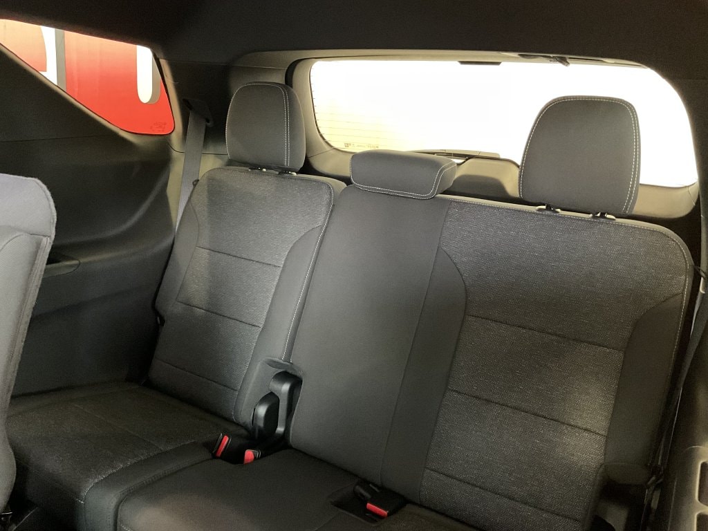 2027 Chevrolet Traverse LT - Photo 34
