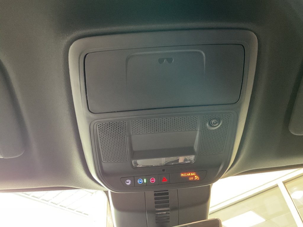 2027 Chevrolet Traverse LT - Photo 24