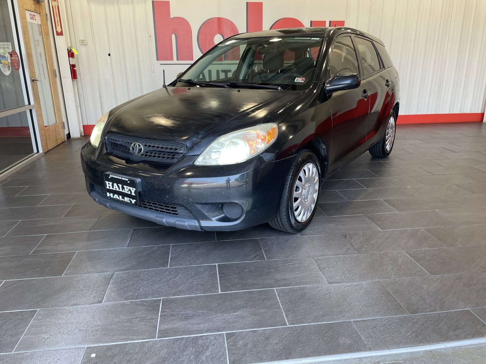 Used 2006 Toyota Matrix Base with VIN 2T1KR32E06C585525 for sale in Farmville, VA