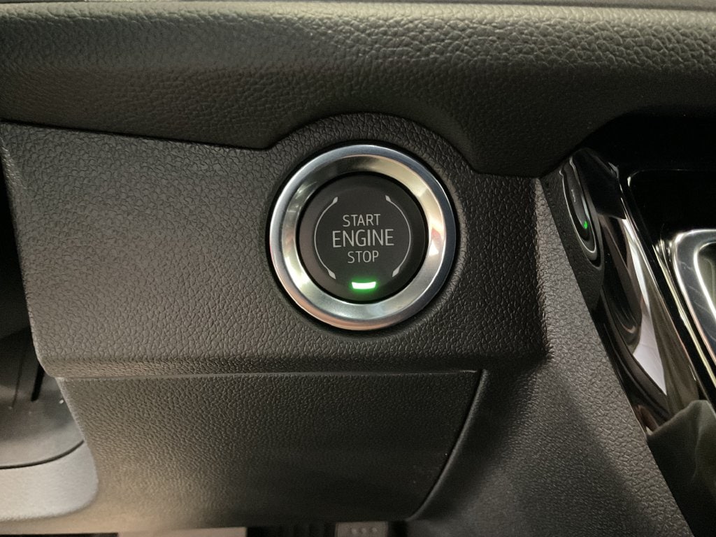 2027 Chevrolet Traverse LT - Photo 19
