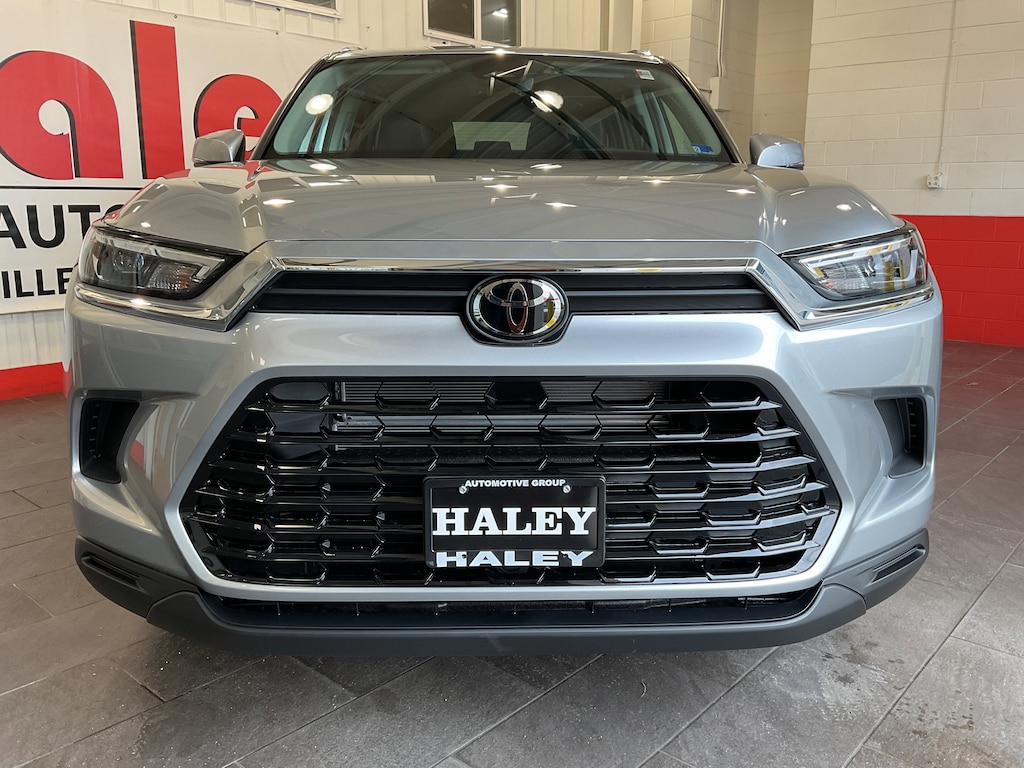 New 2026 Toyota Grand Highlander Hybrid XLE SUV