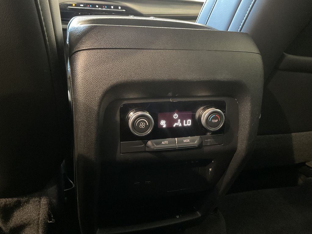 2025 Buick Enclave Preferred - Photo 32