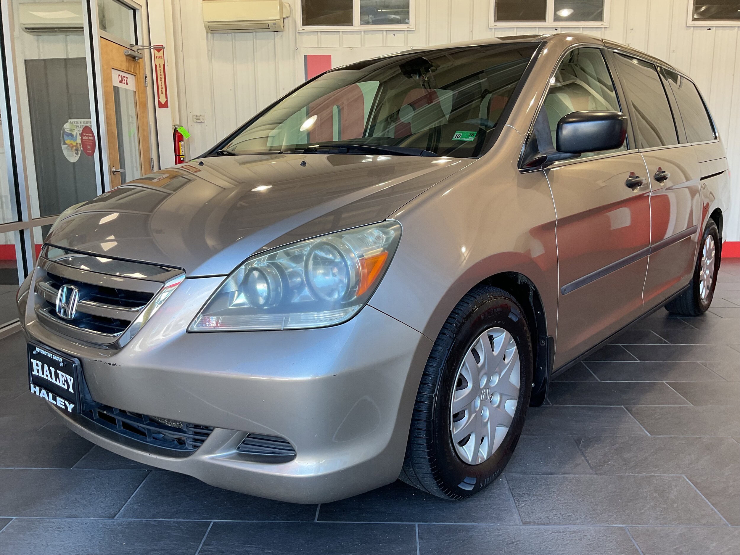 2006 Honda Odyssey LX photo 2