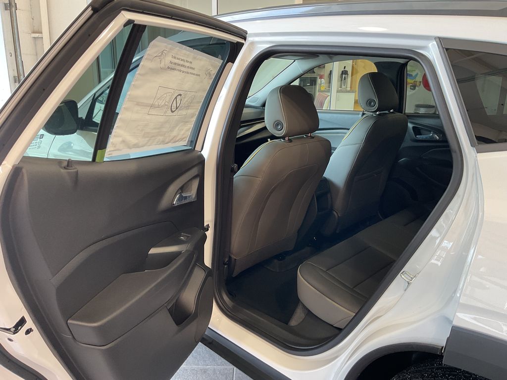 2026 Chevrolet Trax Activ - Photo 29